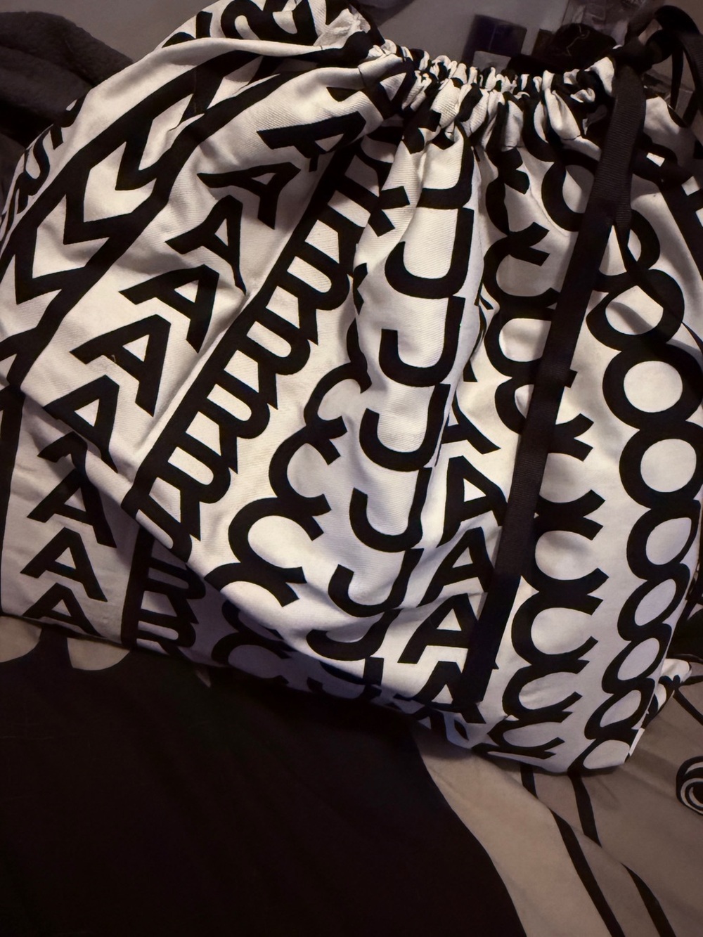 Marc Jacobs Camo 'The Tote Bag' - Picture 5 of 9